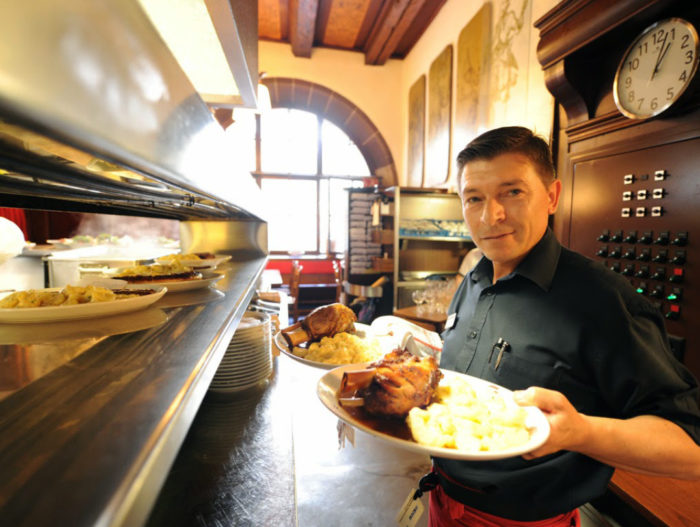 Zeughauskeller Zürich – So schmeckt die Schweiz!